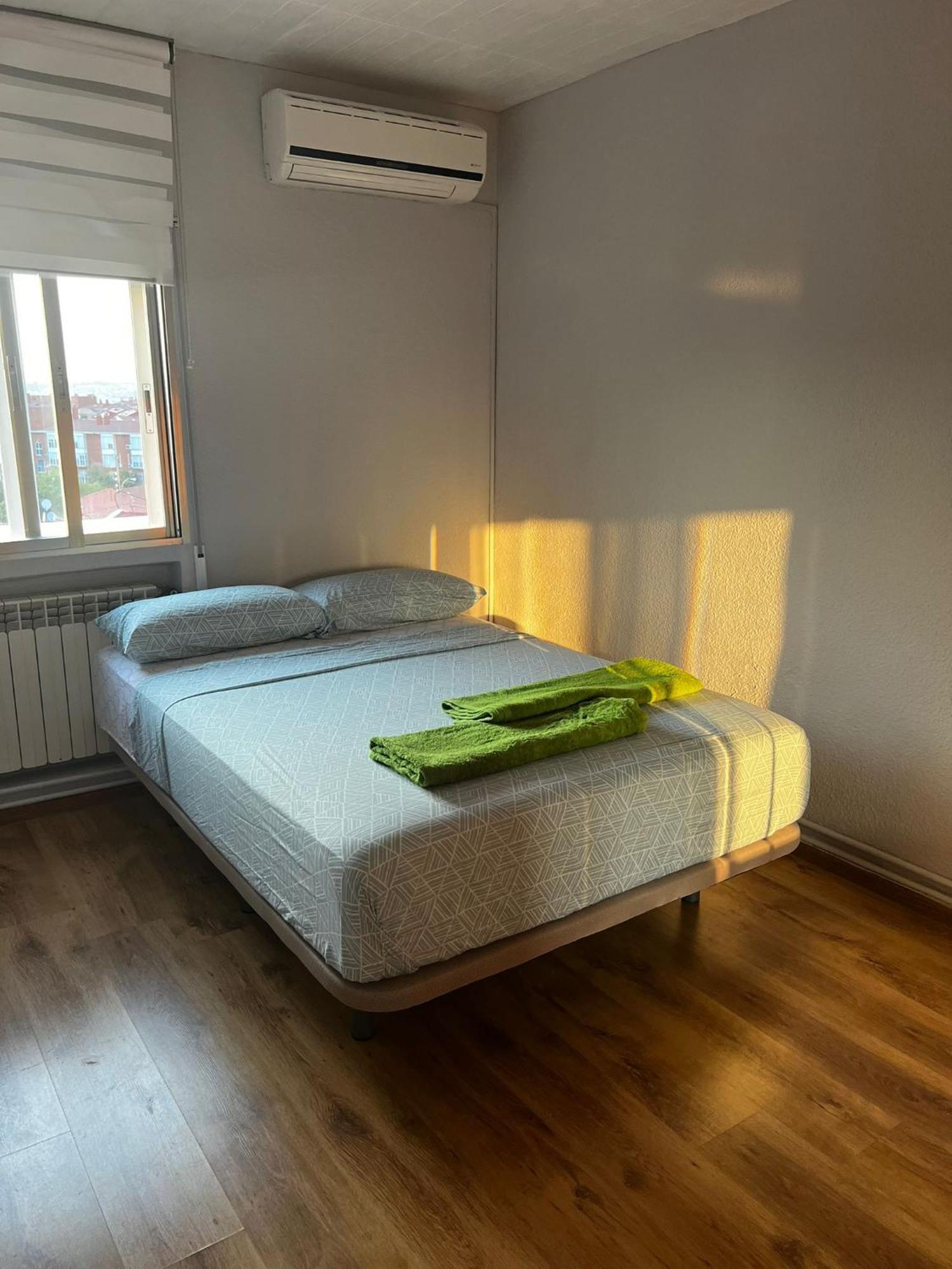 Hotel Bed Vallecas Madryt Zewnętrze zdjęcie